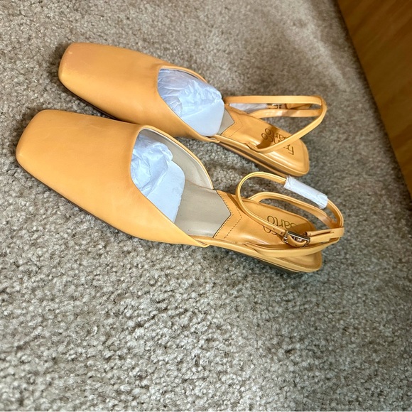 Franco Sarto | L-Jolee Ankle Strap Flat, size 38.5EU/8.5US in Cantaloupe Leather - Picture 2 of 10